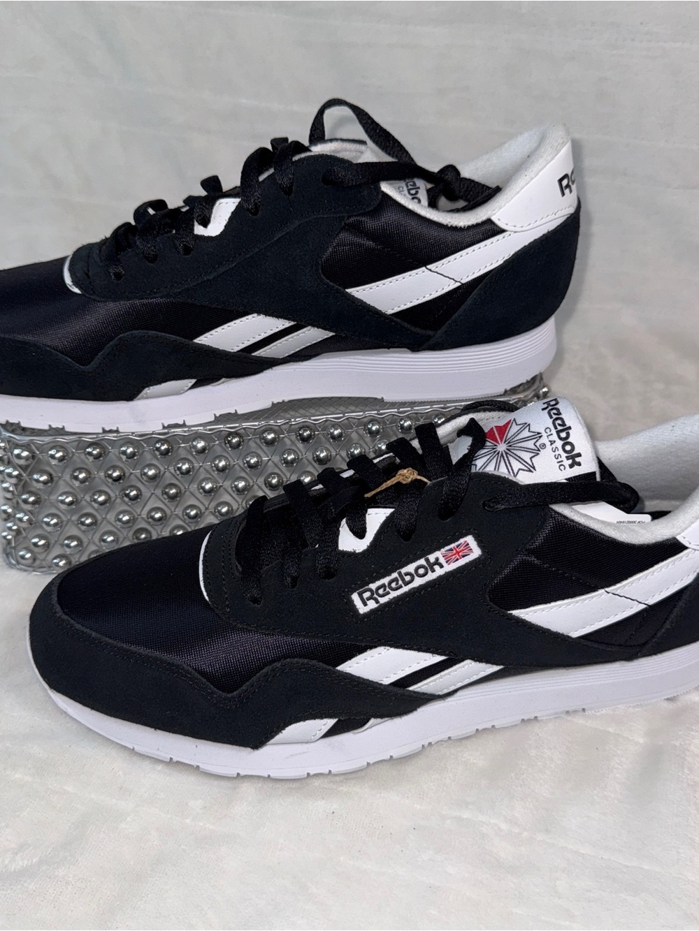 Reebok Classic Nylon Black White Men’s 11.5 NWT Running Sneakers style 100009273
